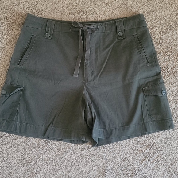 White Stag Pants - SHORTS 💚